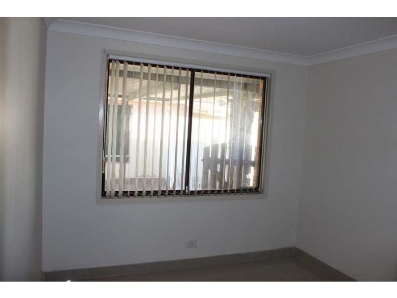 43 Madison Circuit, St Clair NSW 2759