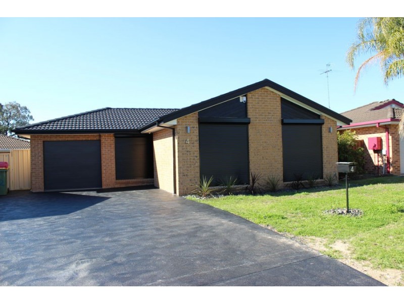 4 Denver Road, St Clair NSW 2759