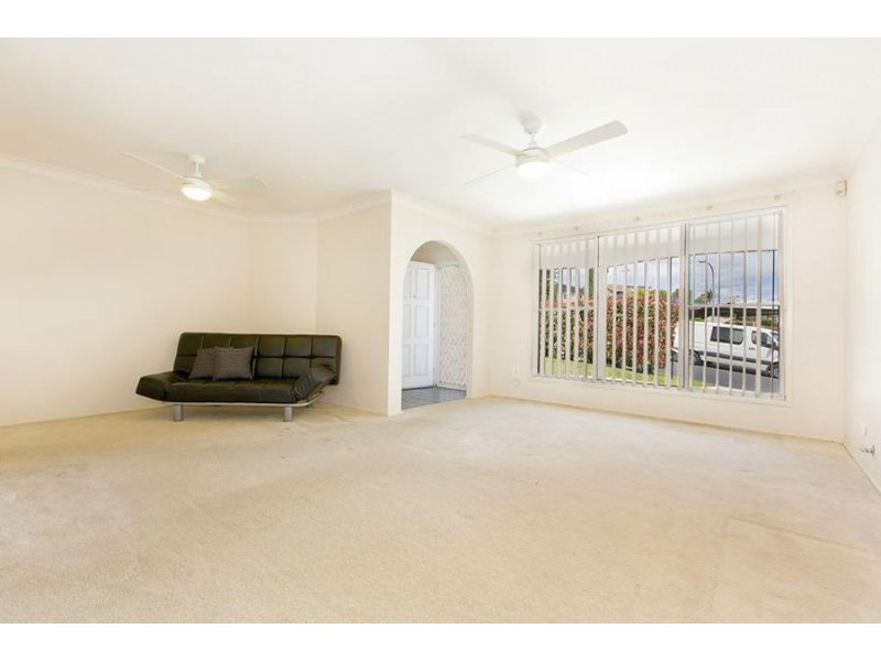 43 Bouchet Crescent, Minchinbury NSW 2770