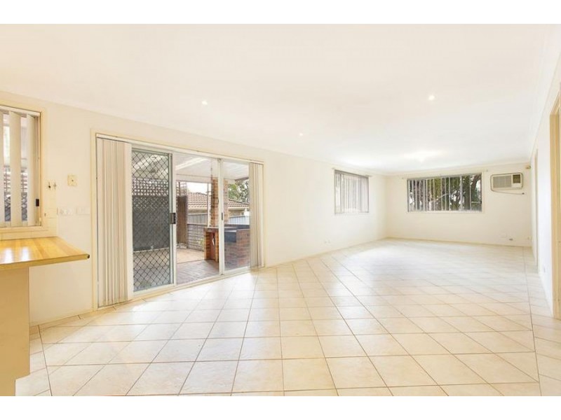 43 Bouchet Crescent, Minchinbury NSW 2770