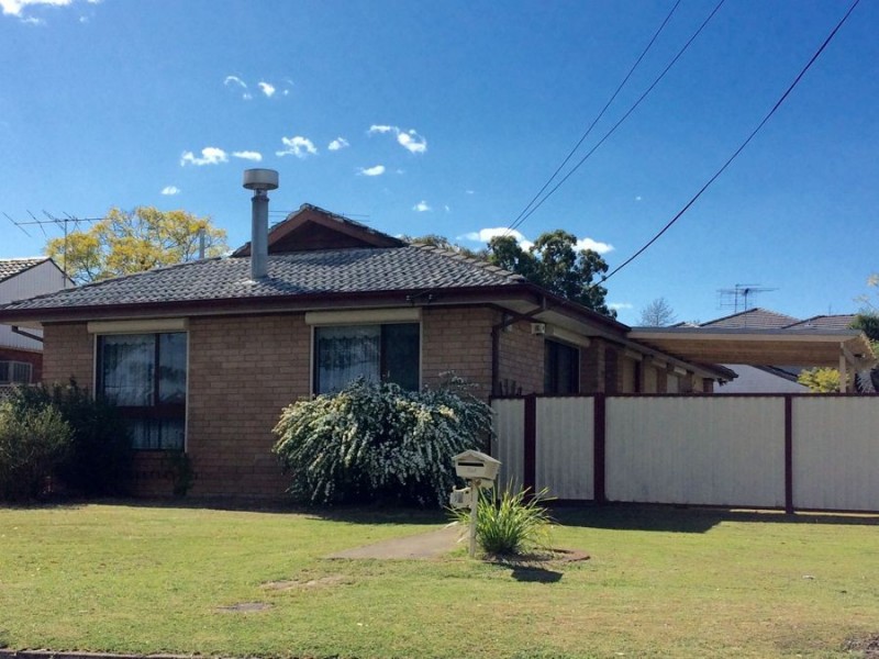 17 Parkview Avenue, South Penrith NSW 2750
