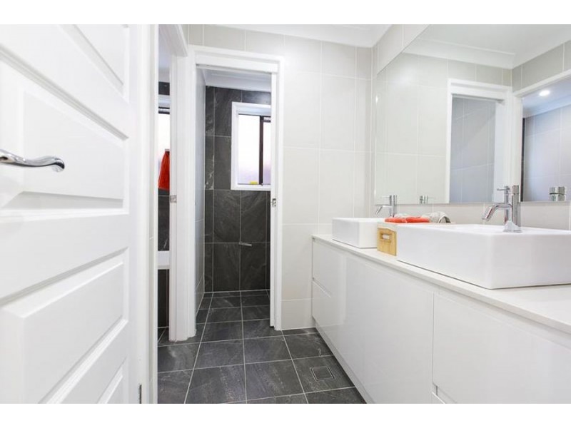 42 Mcfarlane Drive, Minchinbury NSW 2770