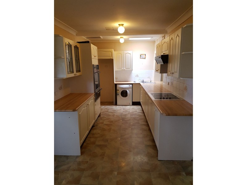 60 Mariana Crescent, Lethbridge Park NSW 2770