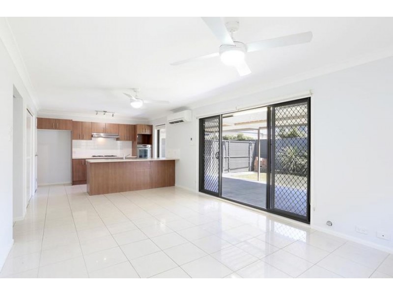 16 Maiden Street, Ropes Crossing NSW 2760