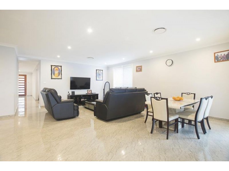 142 Eskdale Street, Minchinbury NSW 2770