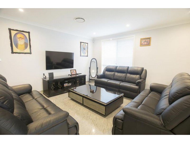 142 Eskdale Street, Minchinbury NSW 2770