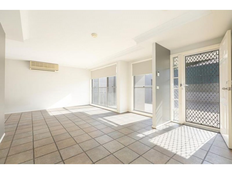 33 Bouchet Crescent, Minchinbury NSW 2770