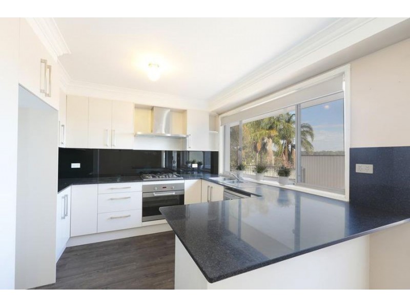 33 Bouchet Crescent, Minchinbury NSW 2770