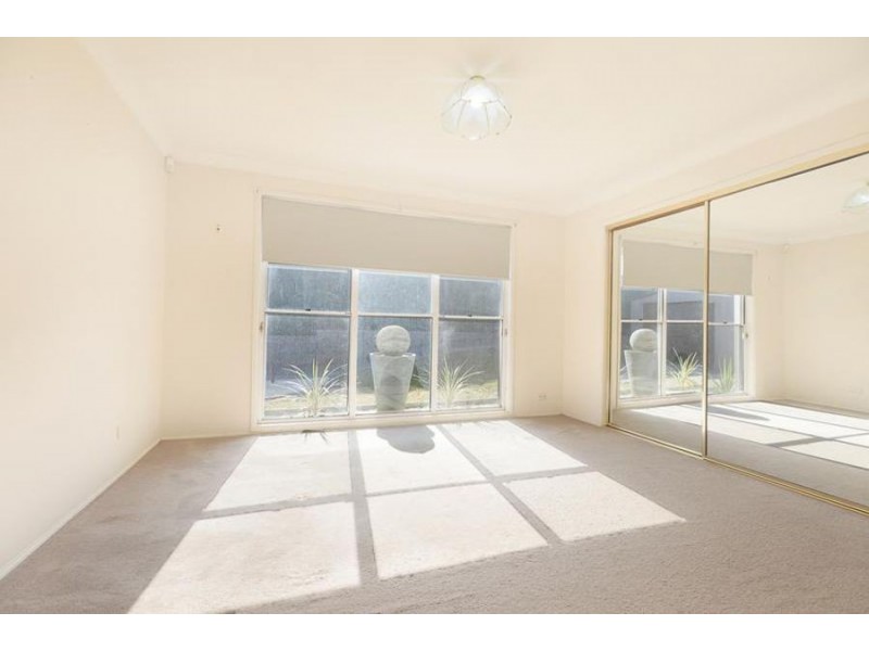 33 Bouchet Crescent, Minchinbury NSW 2770