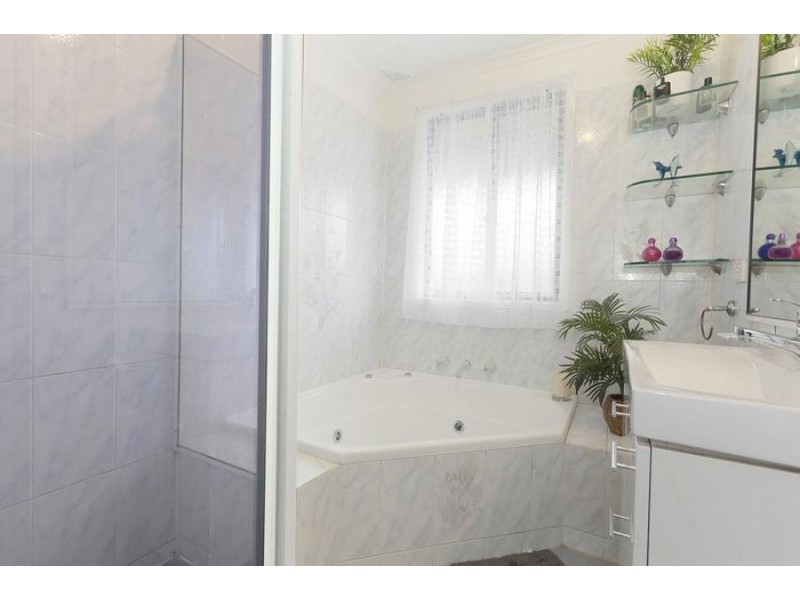 2 Jacques Place, Minchinbury NSW 2770