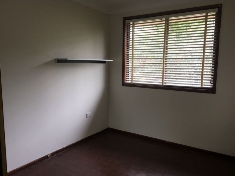 11 Malvern Close, St Johns Park NSW 2176