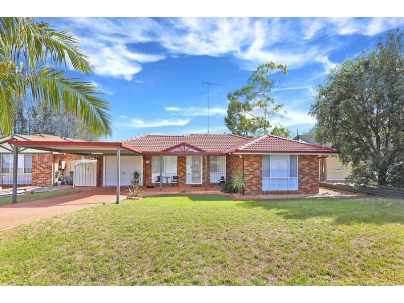 17 Fairburn Cres, Minchinbury NSW 2770