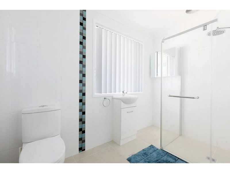 17 Fairburn Cres, Minchinbury NSW 2770