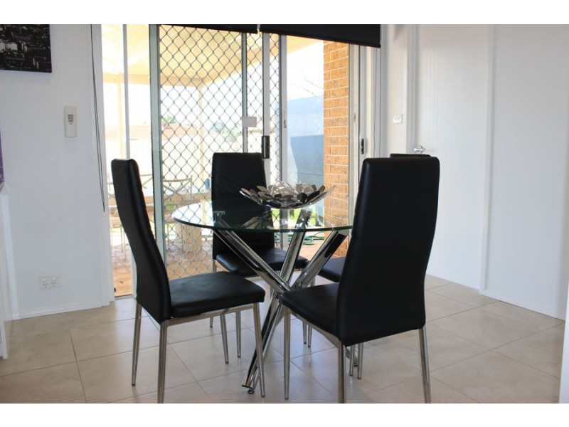 4 Denver Road, St Clair NSW 2759