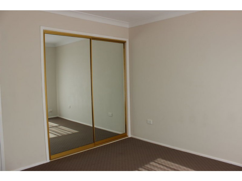 106 Chasselas Avenue, Eschol Park NSW 2558