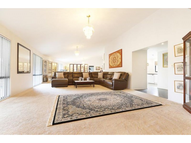 16 Curtis Lane, Catherine Field NSW 2557