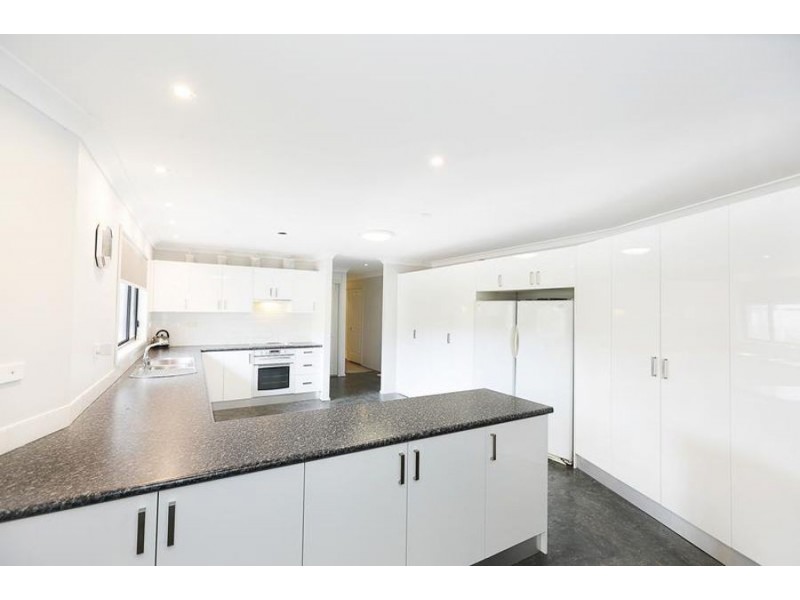 16 Curtis Lane, Catherine Field NSW 2557