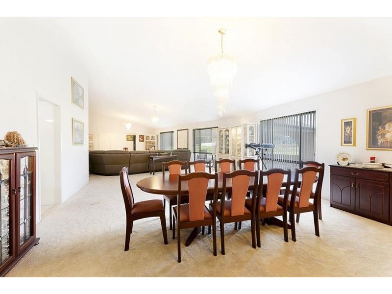 16 Curtis Lane, Catherine Field NSW 2557