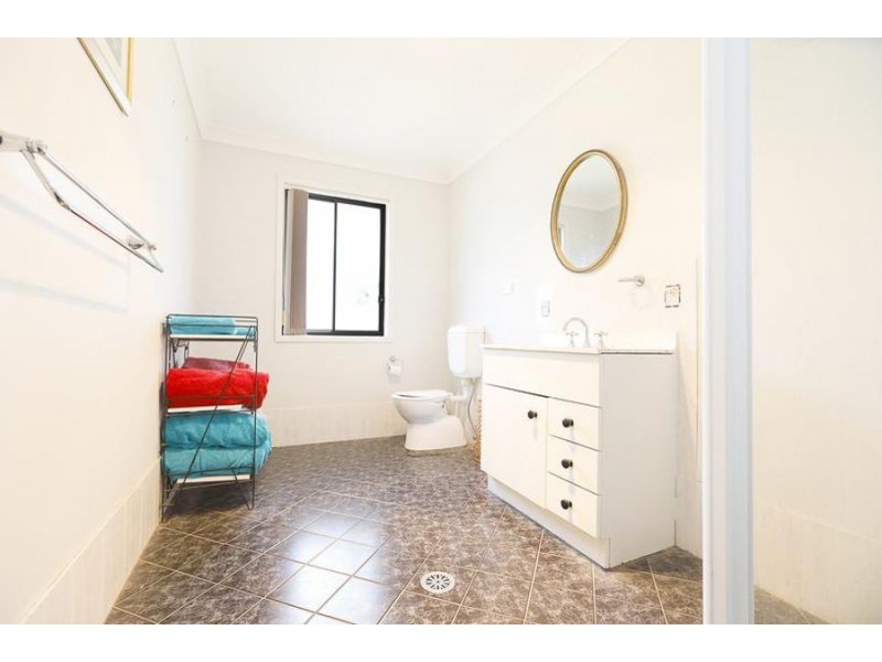 16 Curtis Lane, Catherine Field NSW 2557