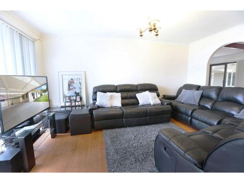 6 Sherry Place, Minchinbury NSW 2770