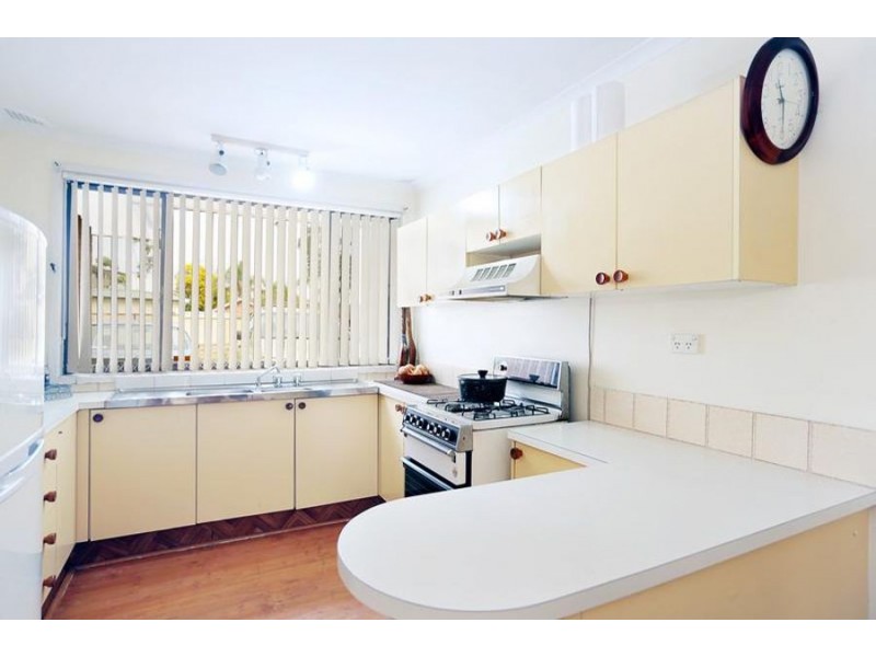 6 Sherry Place, Minchinbury NSW 2770