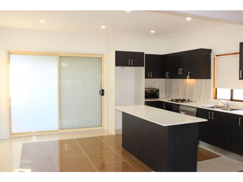 31 Melbourne ST, Oxley Park NSW 2760