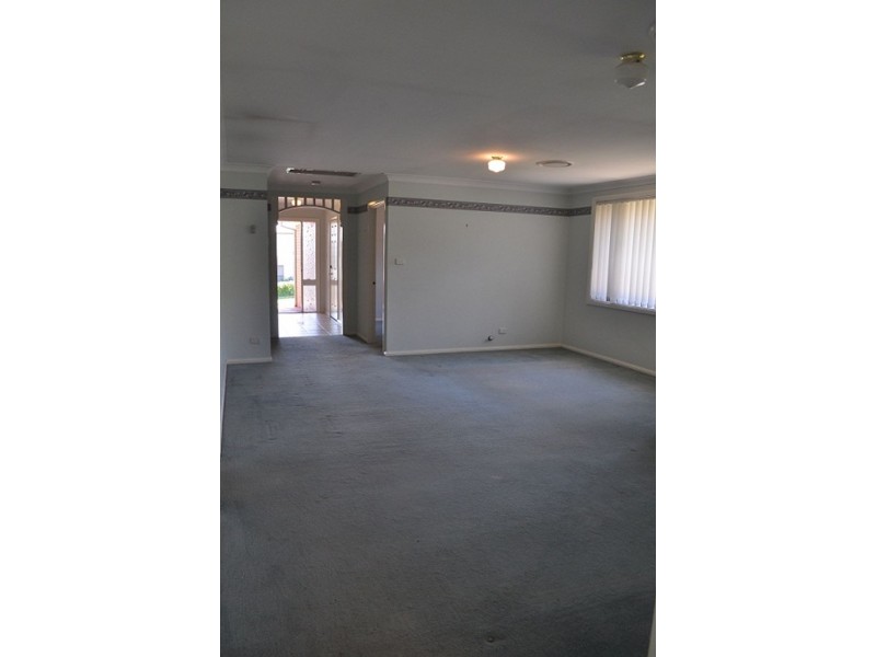 34 Camellia Avenue, Glenmore Park NSW 2745