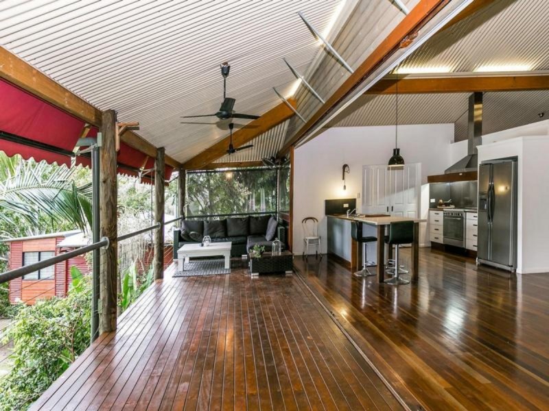 11 Wirildar Drive, Elanora QLD 4221