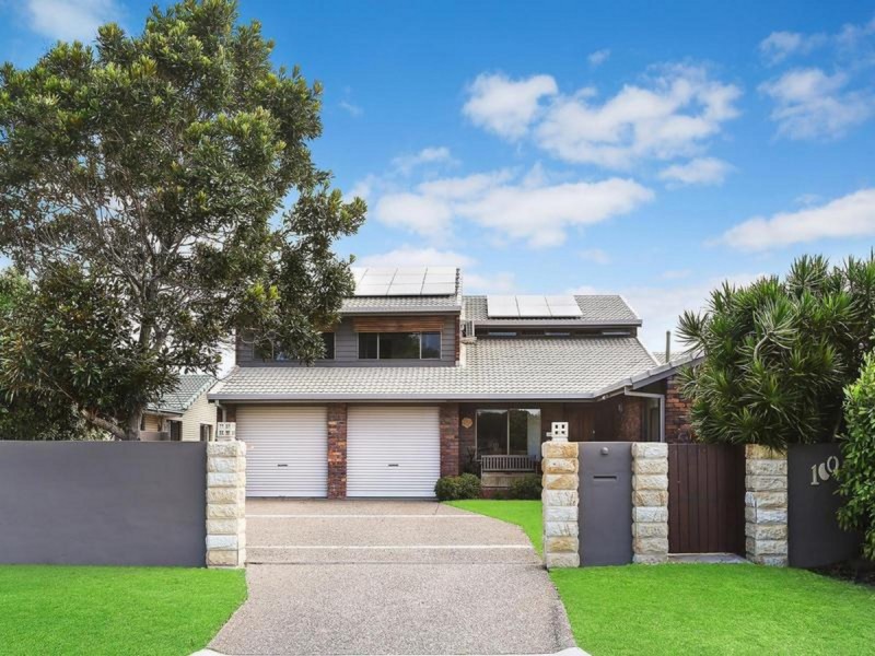 100 Melaleuca Drive, Palm Beach QLD 4221