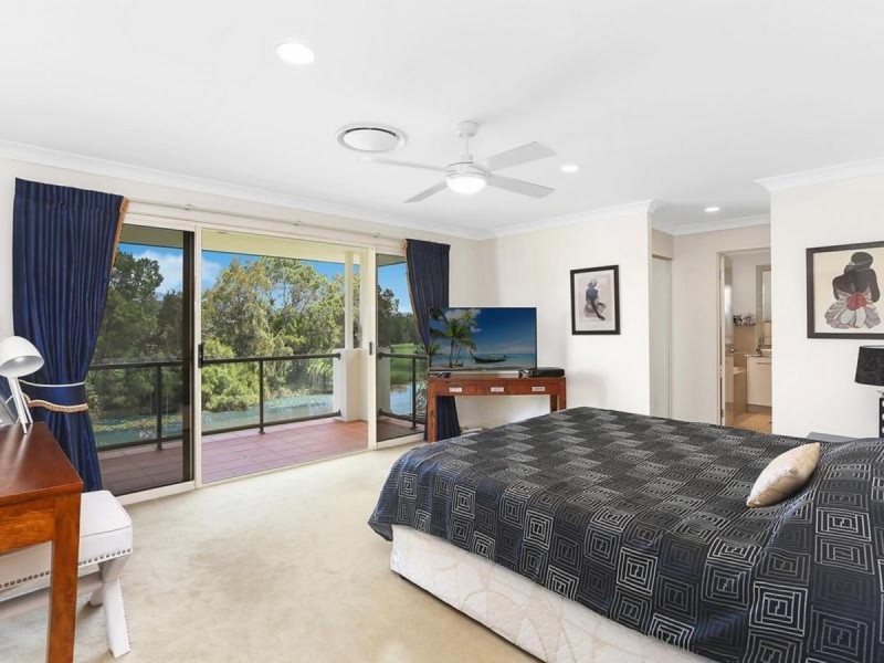 196 Easthill Drive, Robina QLD 4226
