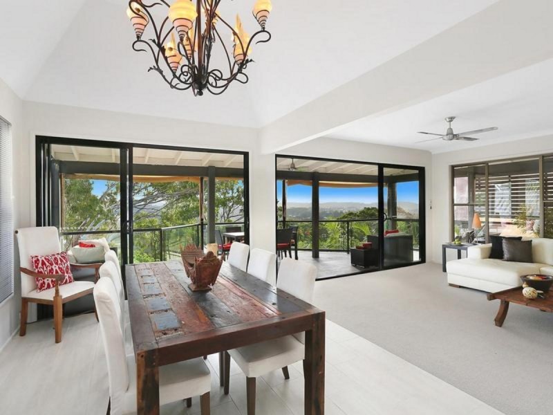 12 Pall Mall Avenue, Currumbin QLD 4223