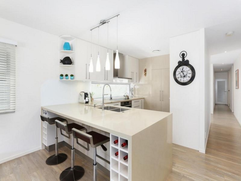 9 Sportsman Avenue, Mermaid Beach QLD 4218