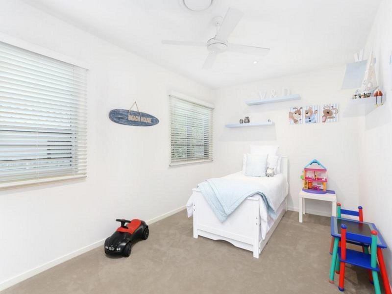 9 Sportsman Avenue, Mermaid Beach QLD 4218