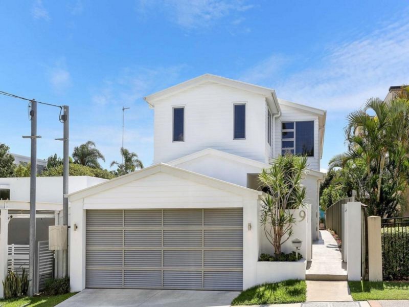 9 Sportsman Avenue, Mermaid Beach QLD 4218
