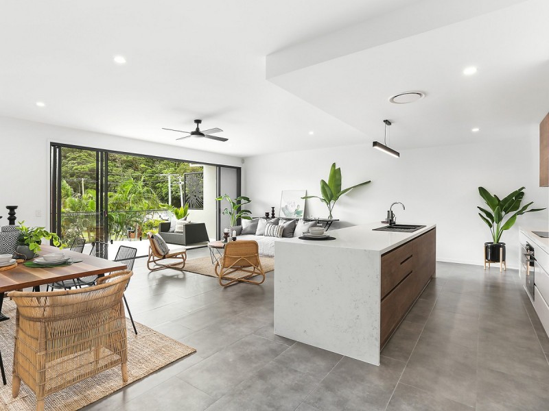 2 & 3/2 Bullimah Avenue, Burleigh Heads QLD 4220