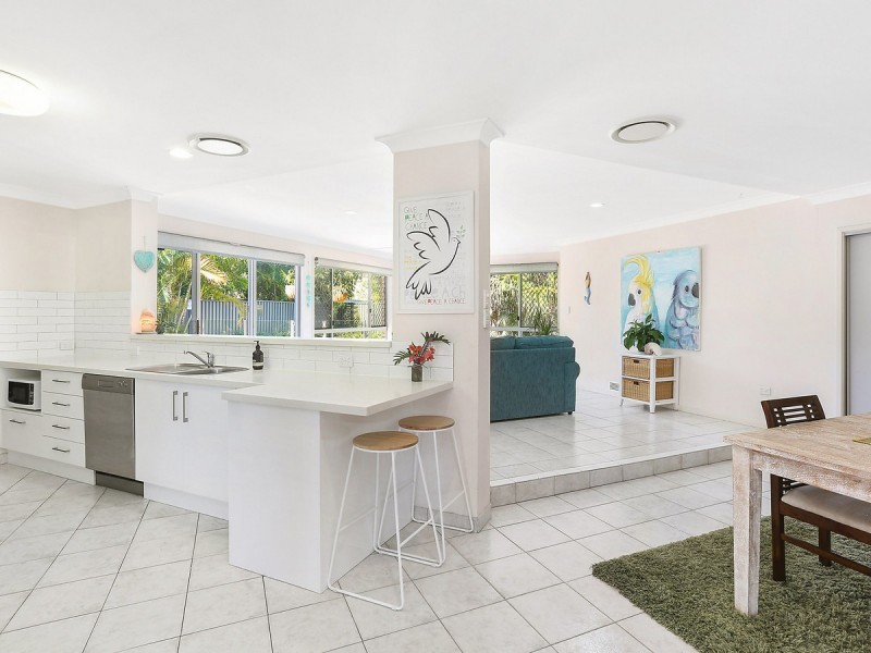 14 Tingira Street, Palm Beach QLD 4221