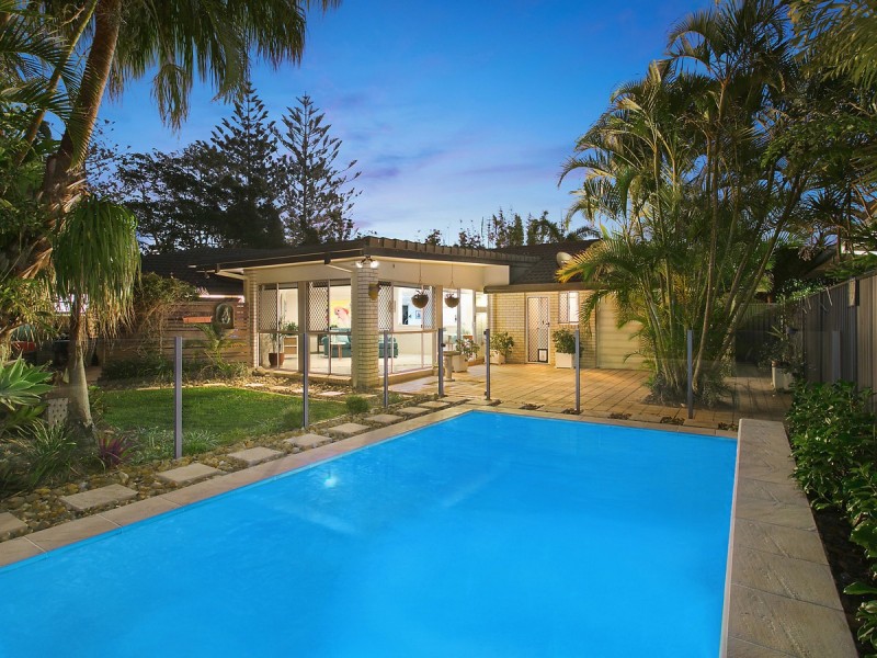 14 Tingira Street, Palm Beach QLD 4221