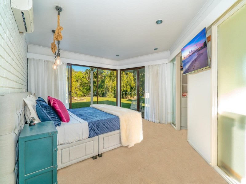 18-20 Tierney Drive, Currumbin Waters QLD 4223