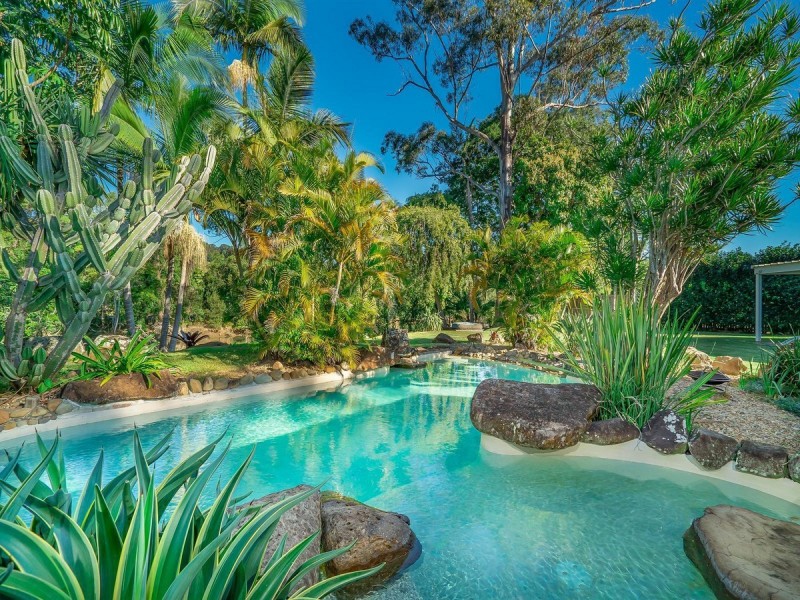 18-20 Tierney Drive, Currumbin Waters QLD 4223
