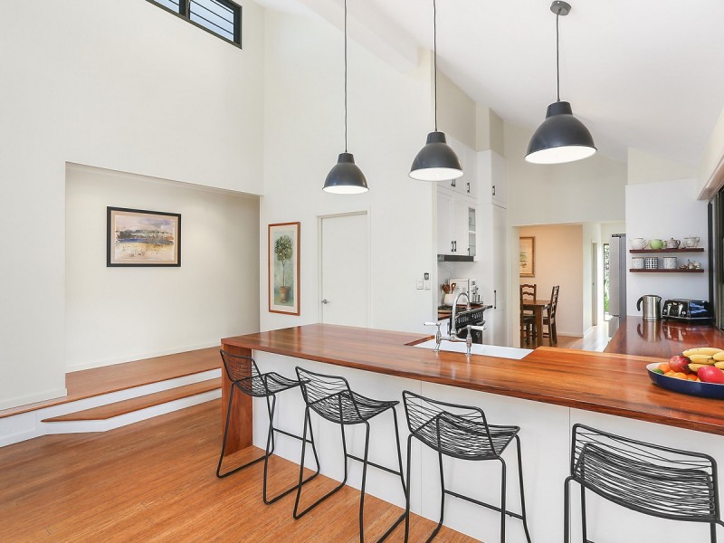 12 Anthony Drive, Burleigh Waters QLD 4220