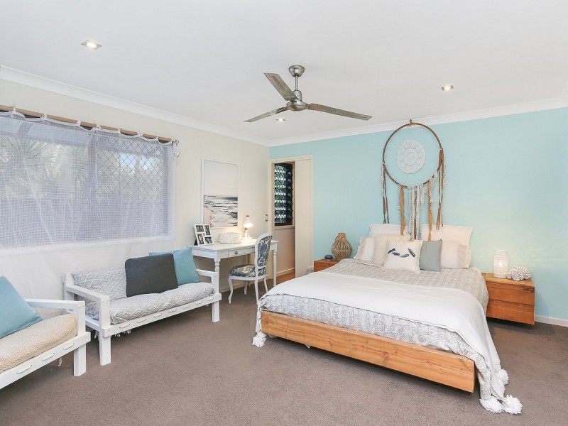 12 Anthony Drive, Burleigh Waters QLD 4220