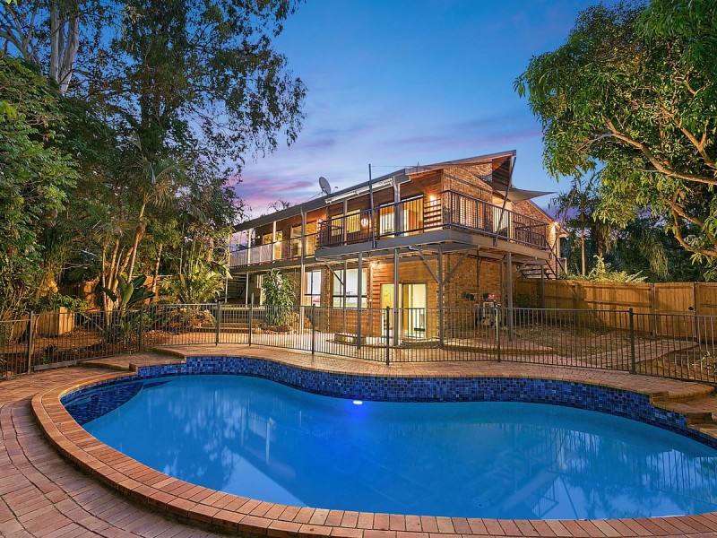 96 Tierney Drive, Currumbin Waters QLD 4223