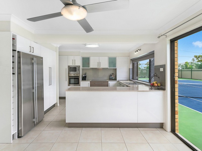 50 Simpsons Road, Currumbin Waters QLD 4223