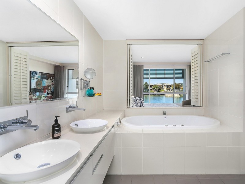 1/802 Glades Drive, Robina QLD 4226