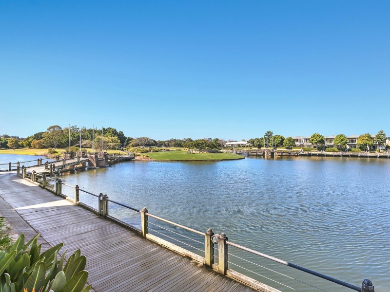 1/802 Glades Drive, Robina QLD 4226
