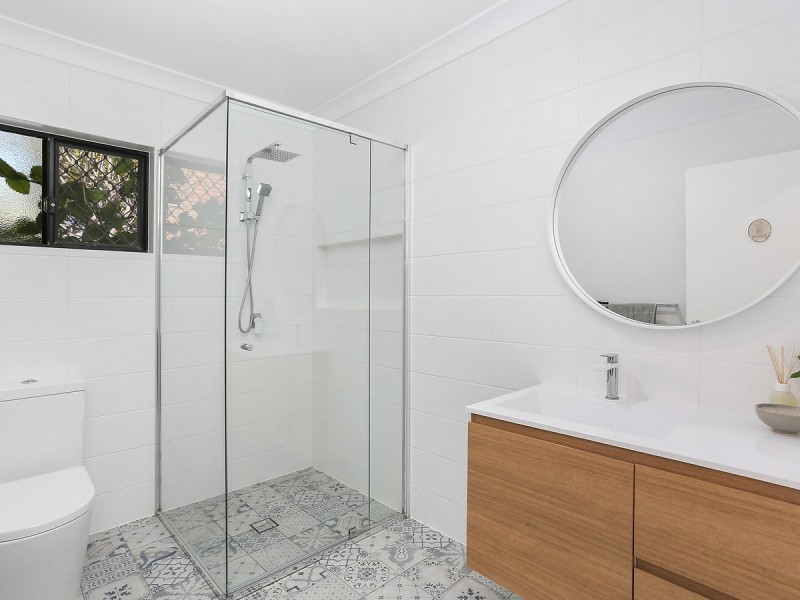 1/43 Sunshine Parade, Miami QLD 4220