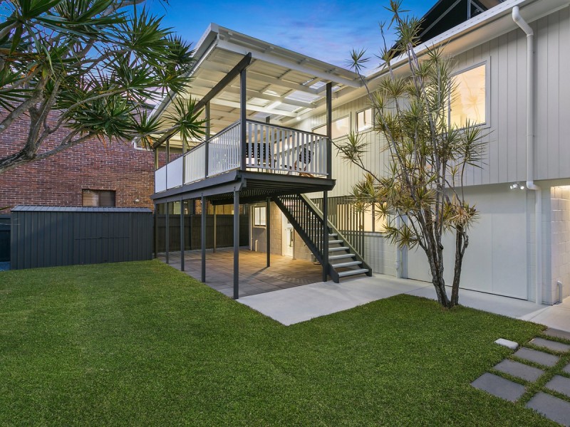 23 Boundary Street, Currumbin Waters QLD 4223