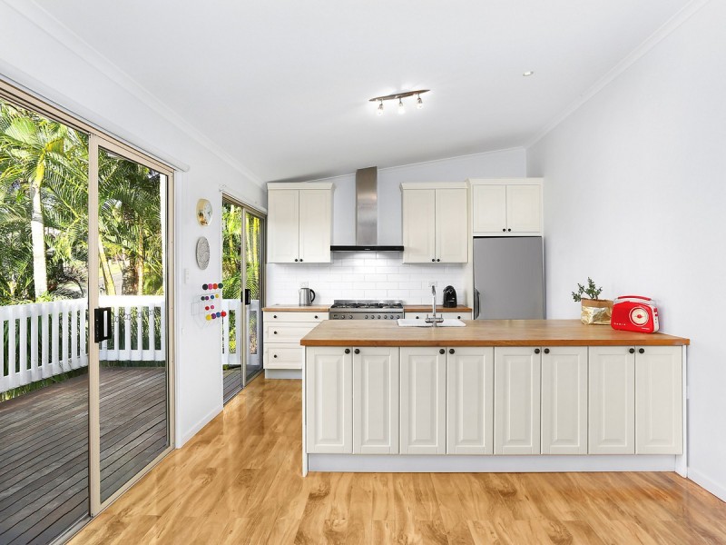 9 Correa Court, Elanora QLD 4221