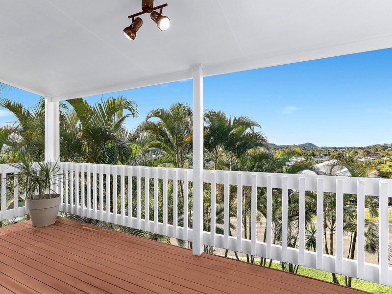 9 Correa Court, Elanora QLD 4221