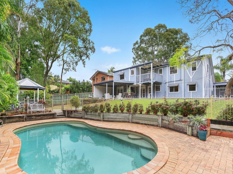 29 Darnel Street, Elanora QLD 4221